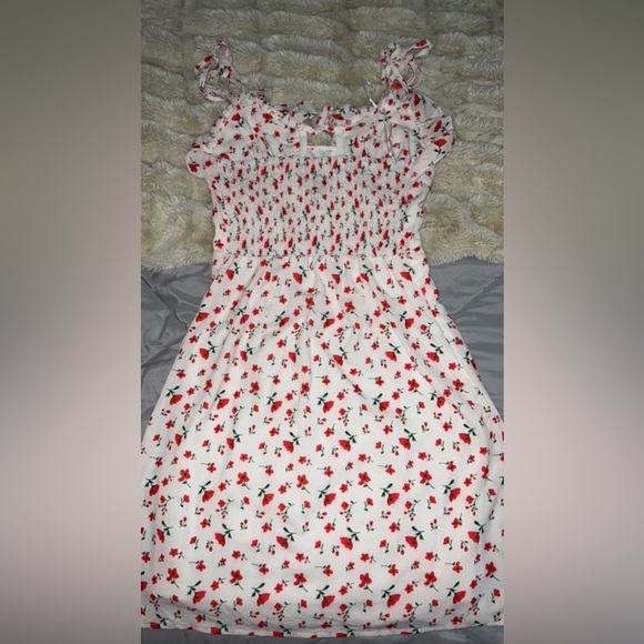 Princess Polly Dress - Picture 3 of 4